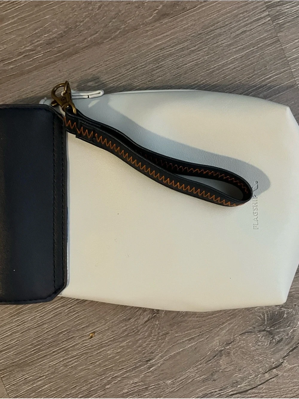 Raven + Lily compact travel